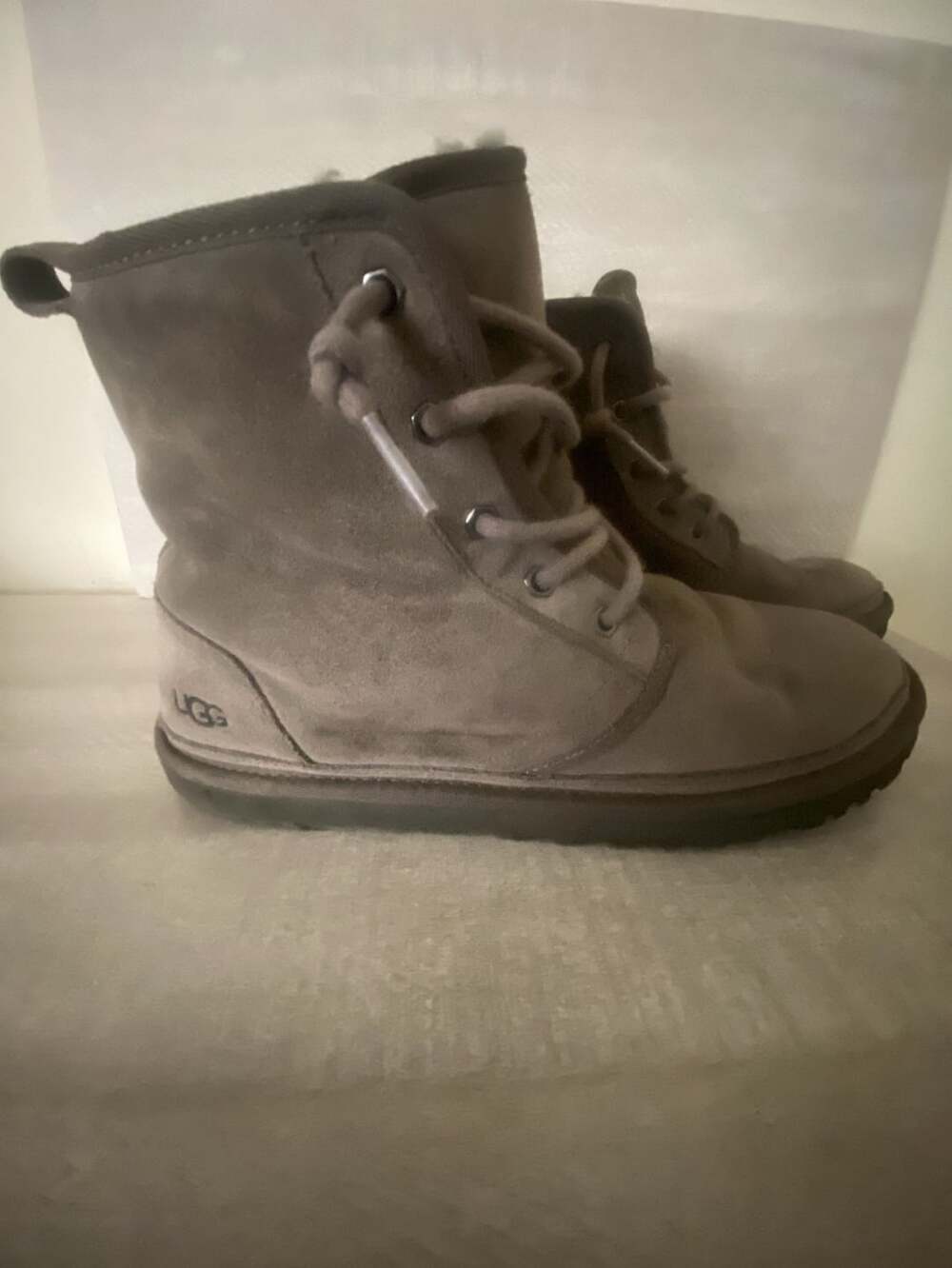 UGG Harkley Boots Size 10 Grey Suede Chukka Lace Up